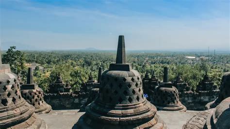 Bank Indonesia Latih UMKM Candi Borobudur Masuk Ekosistem .